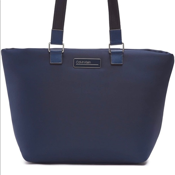Calvin Klein Jaina Large Nylon Tote Zip Top Double Handle Navy large weekender - Picture 1 of 9